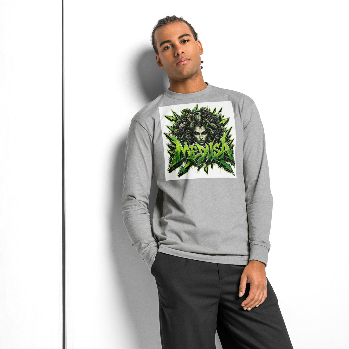 Medusa Graffiti heavyweight long sleeve t-shirt — Carbon Grey — front